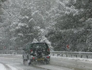 Κύπρος: Έπεσαν τα πρώτα χιόνια στο Τρόοδος